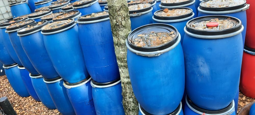 Beczki beczka 120l plastikowe plastikowa 200 sztuk