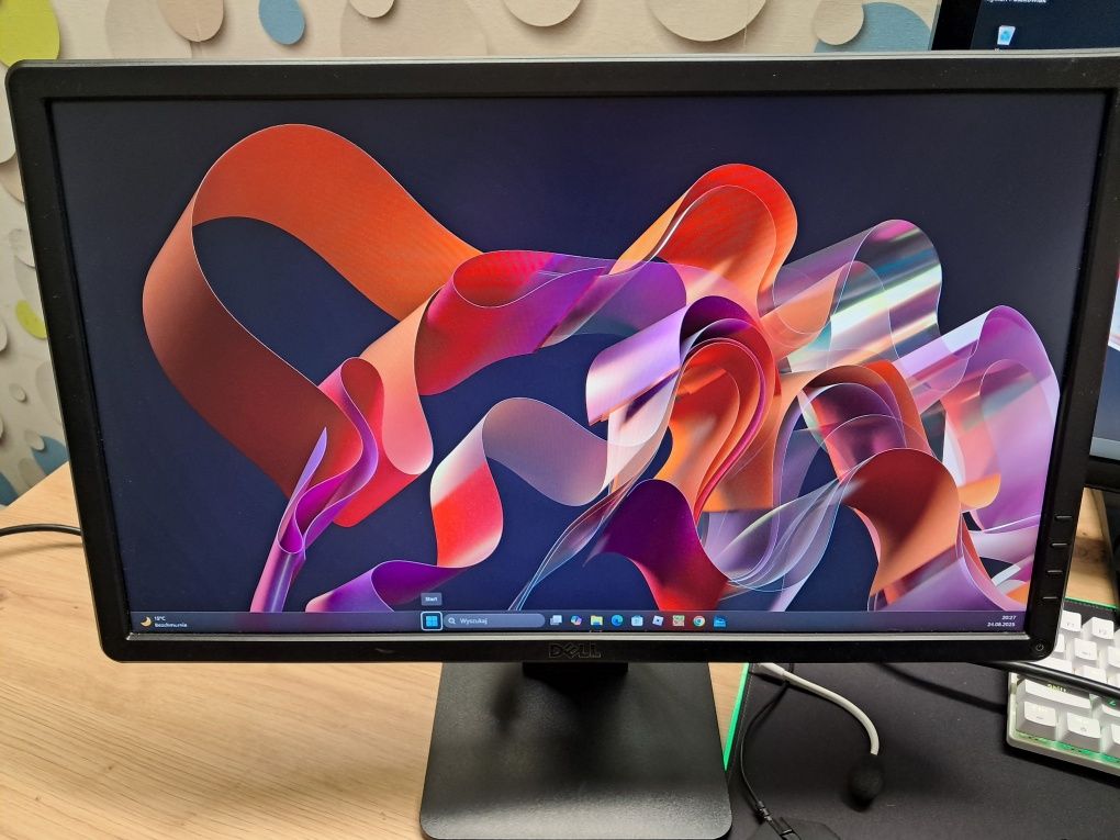Monitor komputerowy DELL 22 cale LED
