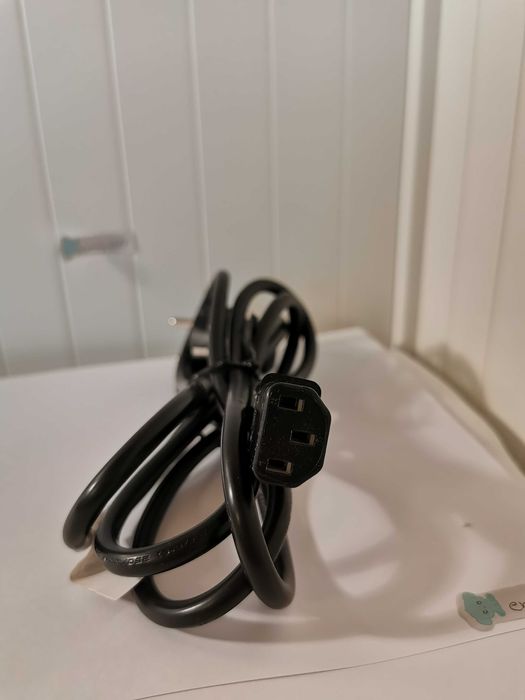 Kabel zasilający męski IEC C13