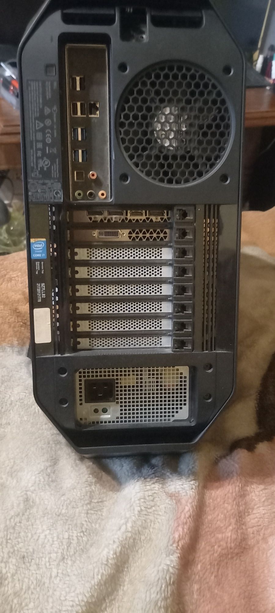 alienware d03x area 51 r2 gtx Titan x