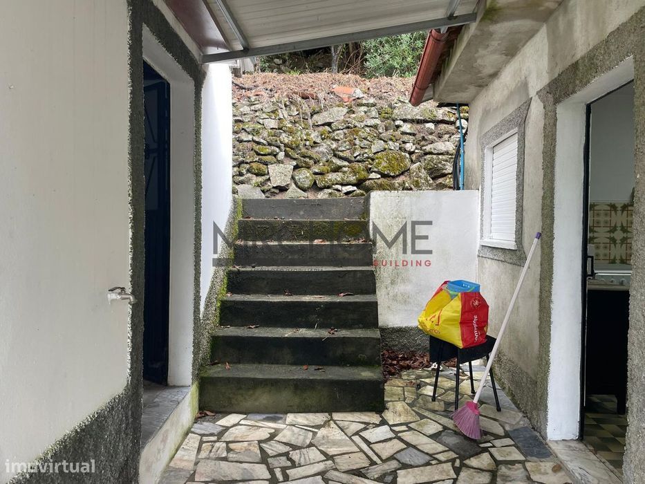 Casa de Aldeia T2 + 2 em Bucos