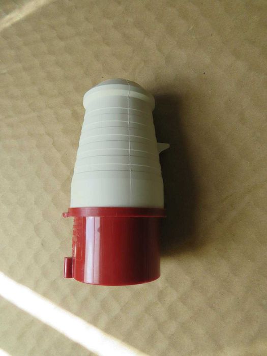 Ficha industrial MACHO trifásica 16A 3P+N+T 380V IP44 VERMELHO