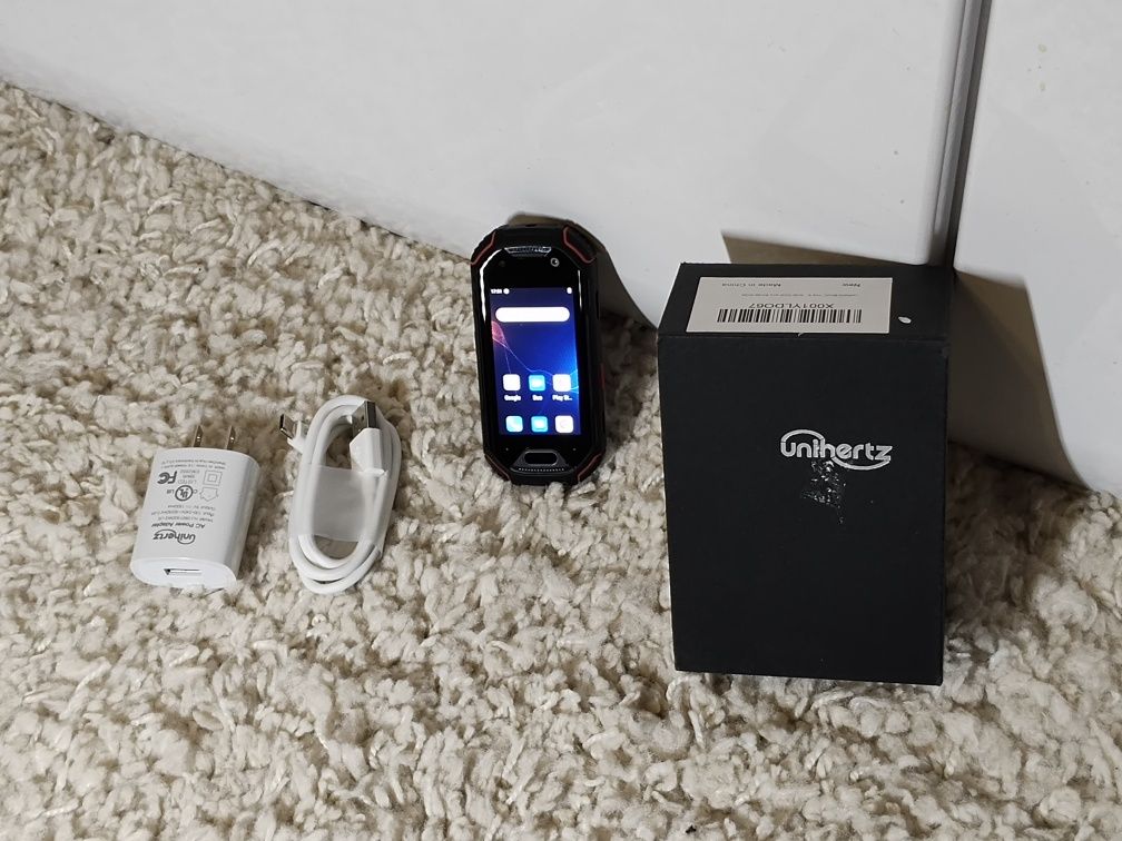 Unihertz Atom Телефон новий.