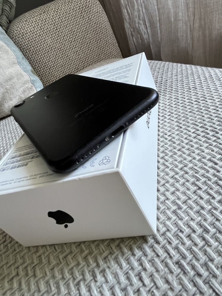 iPhone 7 32 gb black