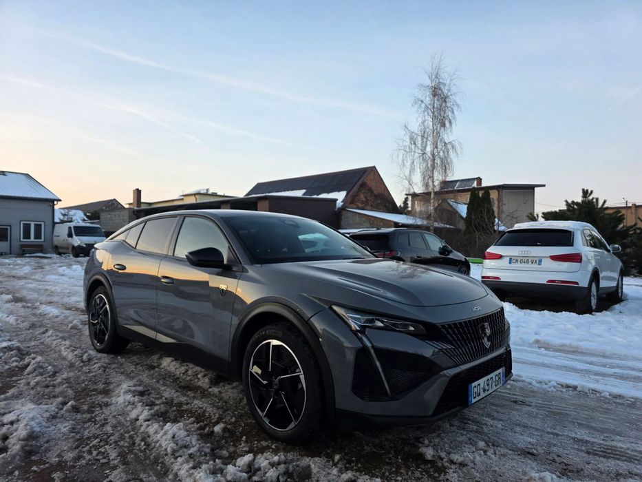 Peugeot 408 1.6 Hybryda Plug In GT Pelna Opcja