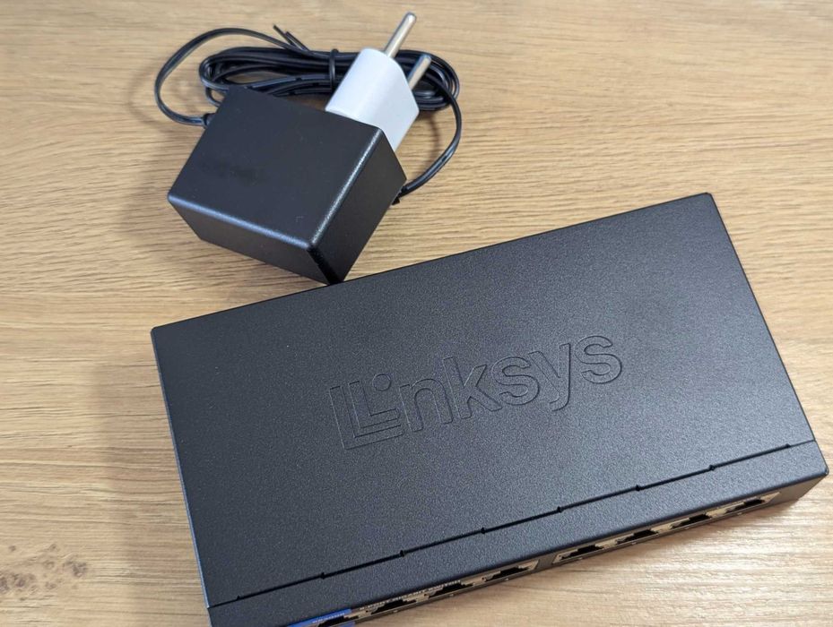 Свитч коммутатор не управляемый Linksys SE3008 8 Port Gigabit USA
