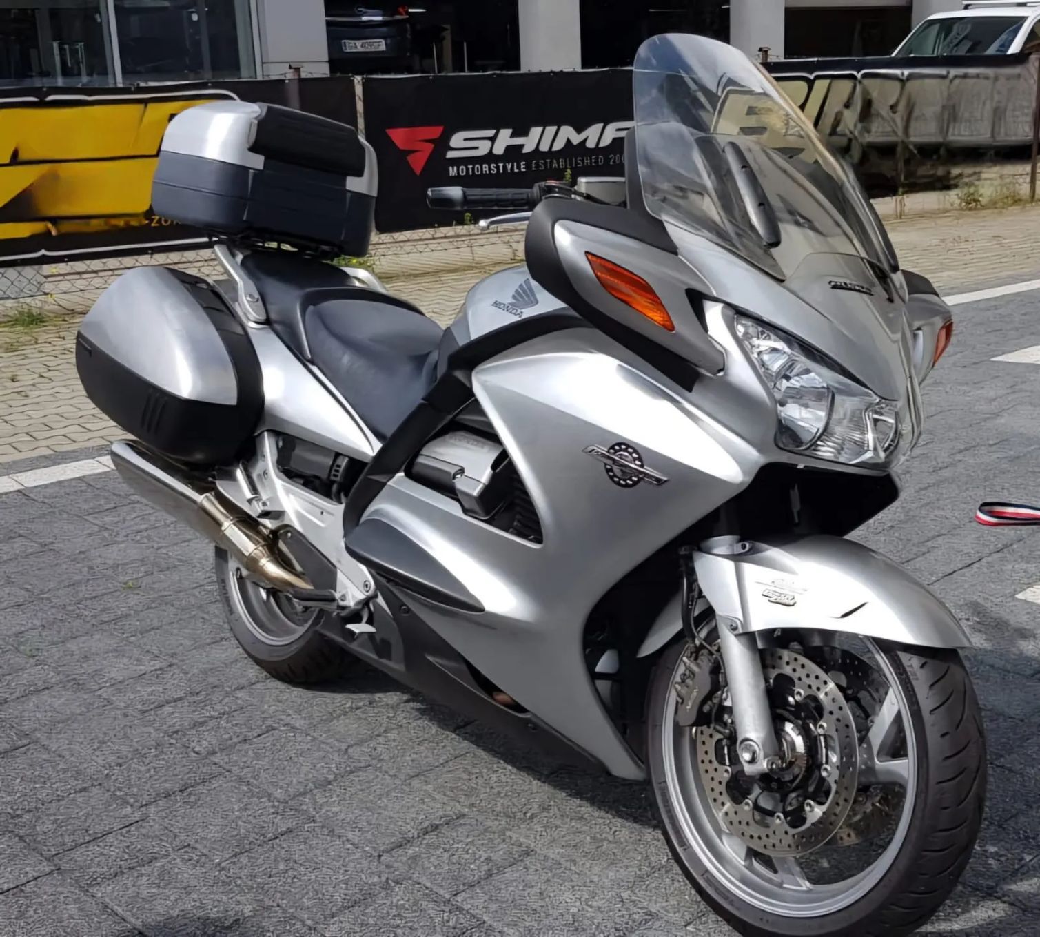 Honda ST Honda ST 1300 Paneuropan