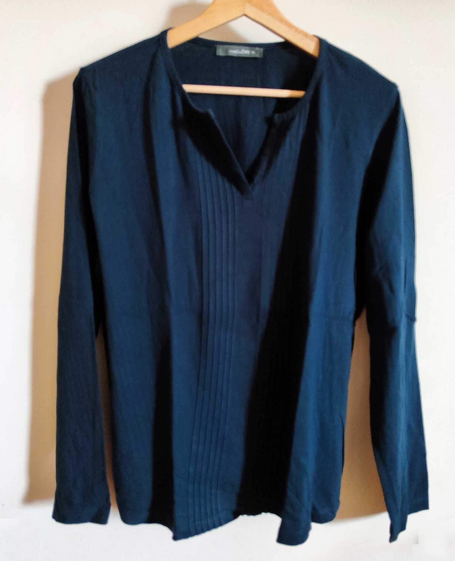 Camisola gola em V - MO ESSENTIALS