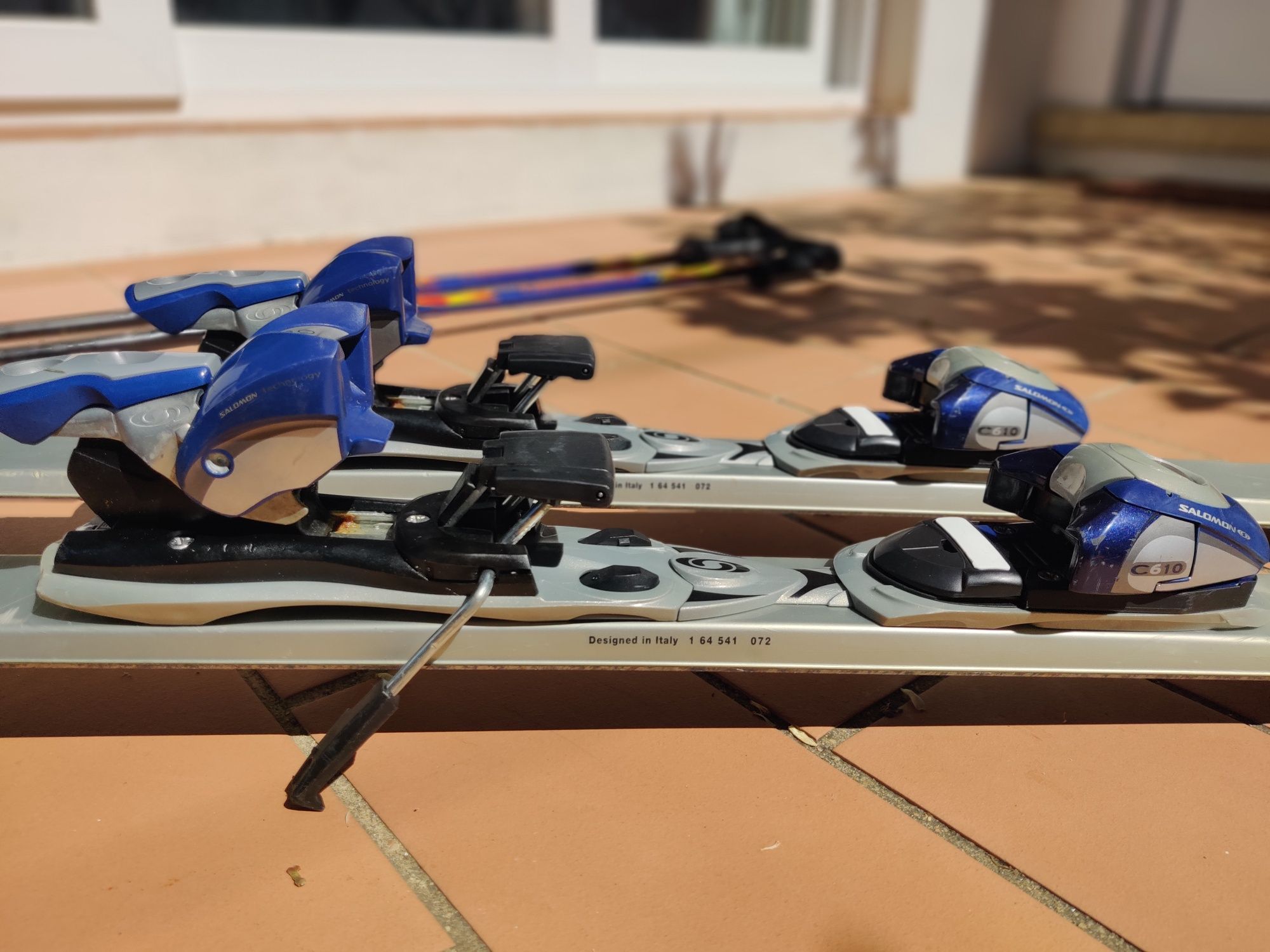 Skis 170 e bastões