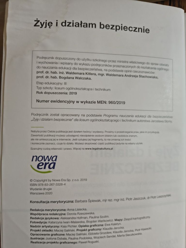Podręcznik Żyję i działam Bezpiecznie