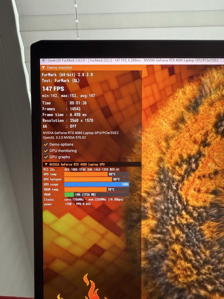 Sprzedam laptopa MSI z RTX 4080 / i9-13980HX
