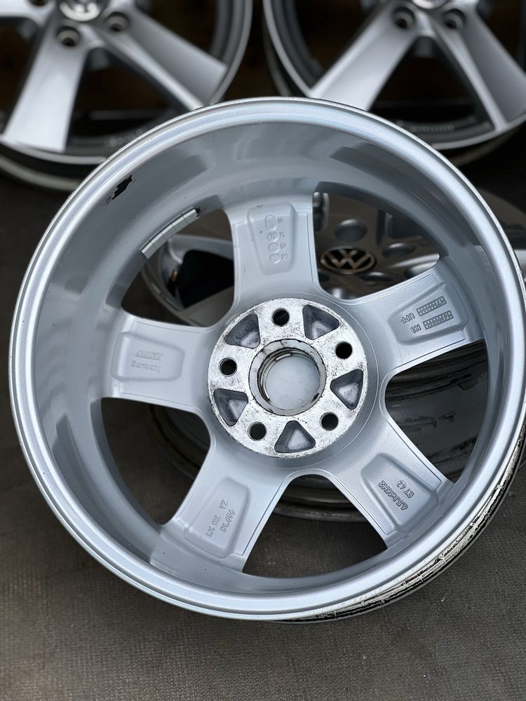 Диски 5 112 R16 Volkswagen passat b8  Jetta b7 Golf 6 5 Skoda Octavia