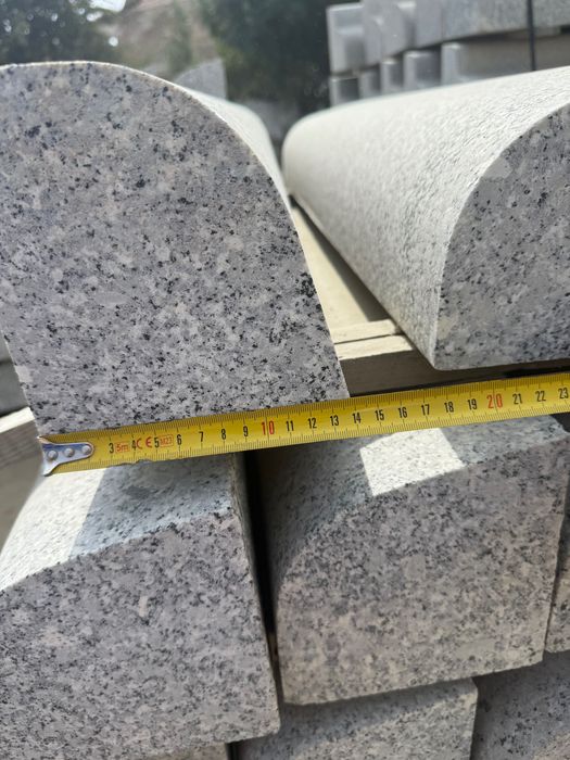 Obrzeże granitowe, palisada, krawężnik najazdowy 14x16 cm