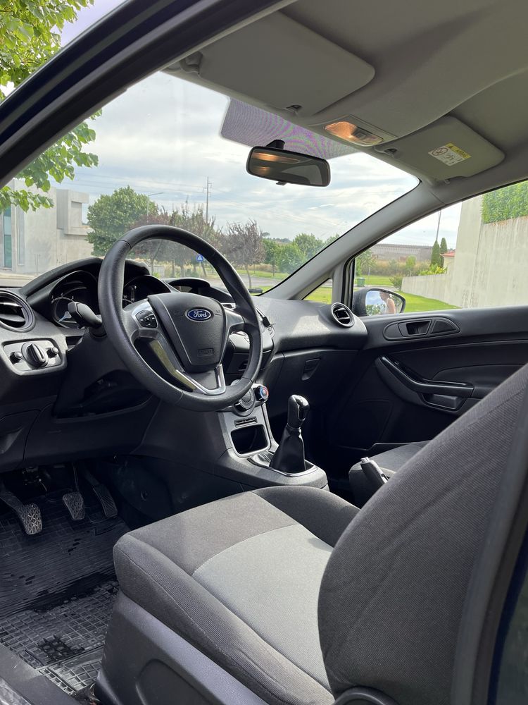 Ford Fiesta em excelente estado - Torres Novas ou Lisboa