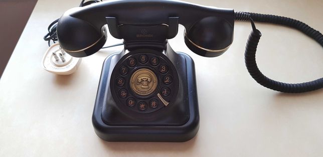 TELEFON RETRO lata 70-te