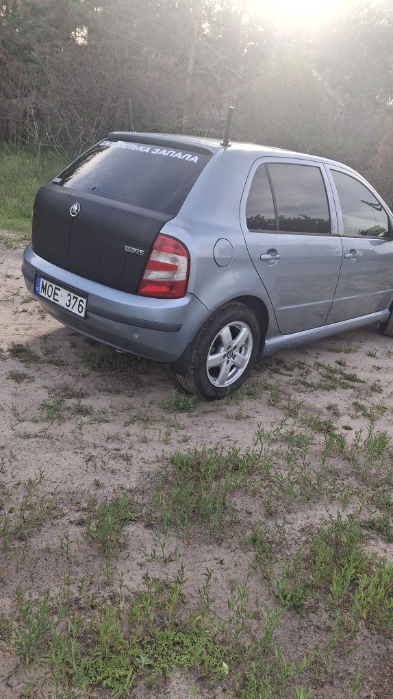 Продам Шкода фабія 1.4 бензин
