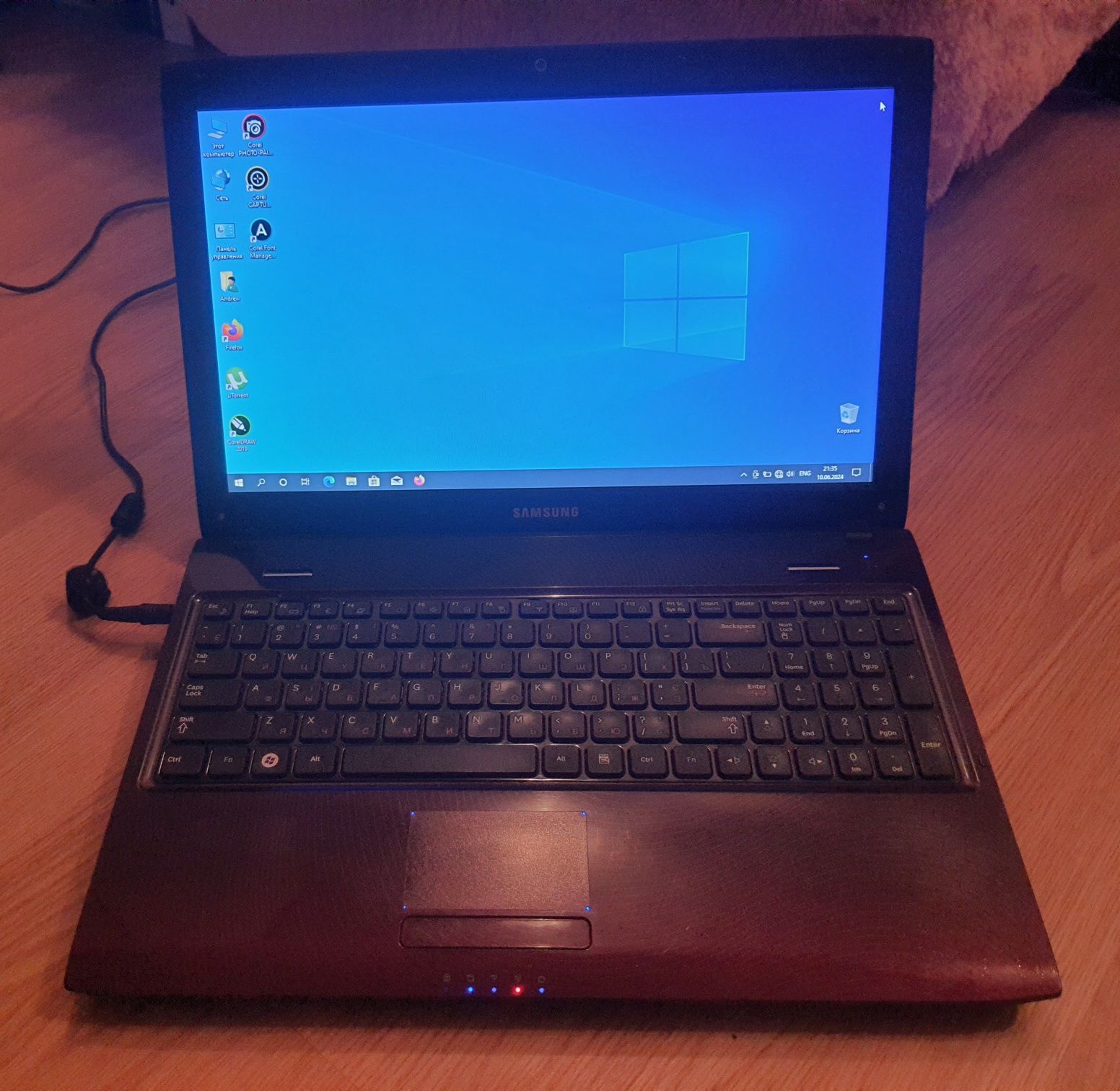 Ноутбук Samsung R580