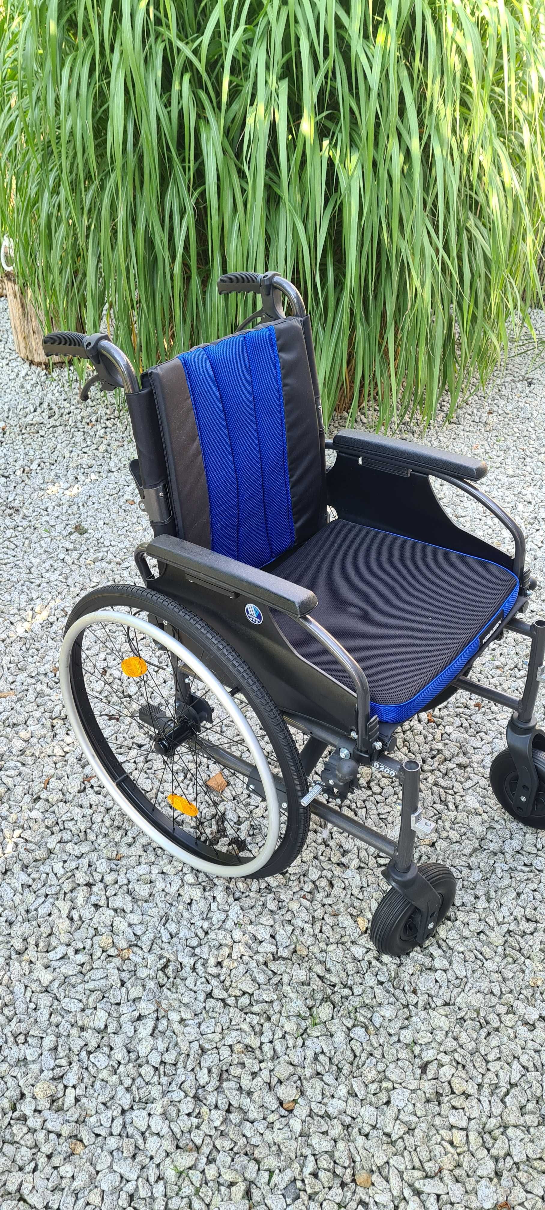 Wózek inwalidzki aluminiowy Vermeiren D200
