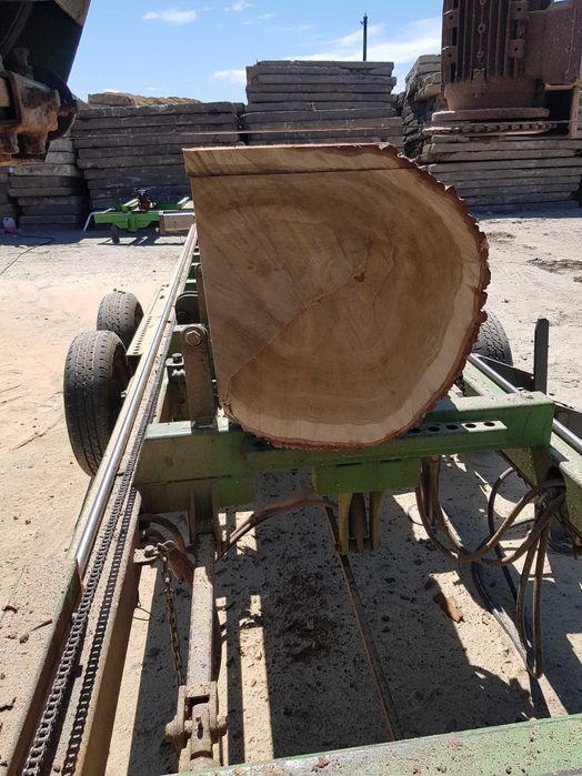 Tartak mobilny Tartak objazdowy Usługi trakiem mobilnym Tartak