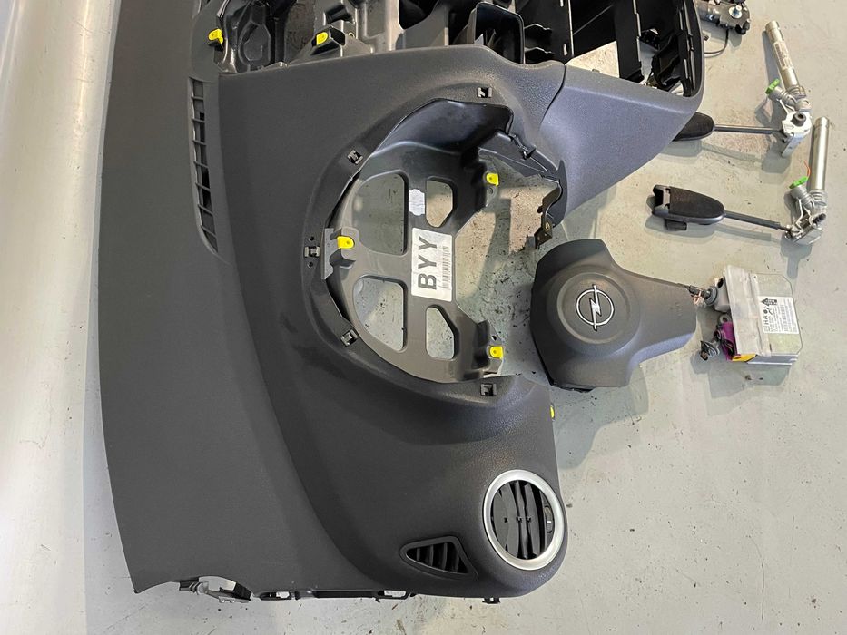 OPEL CORSA D konsola deska rozdzielcza komplet