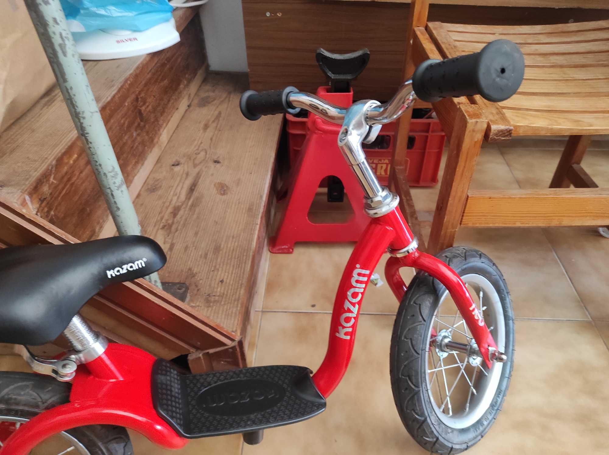 Promoçao Bicicleta de equilíbrio, com pneu 12, como novo, baixa de pre