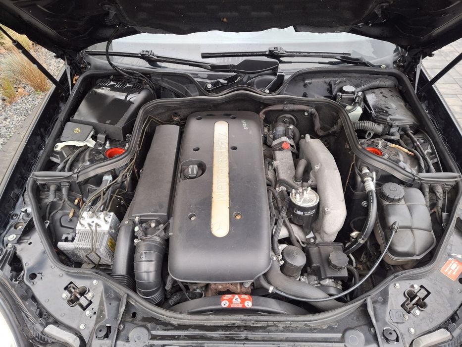 Продам Мерседес 211