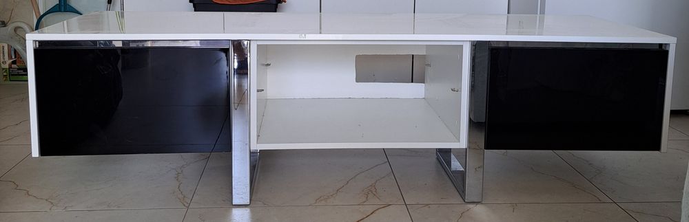 Sprzedam nowoczesne meble drewniane na wysoki połysk