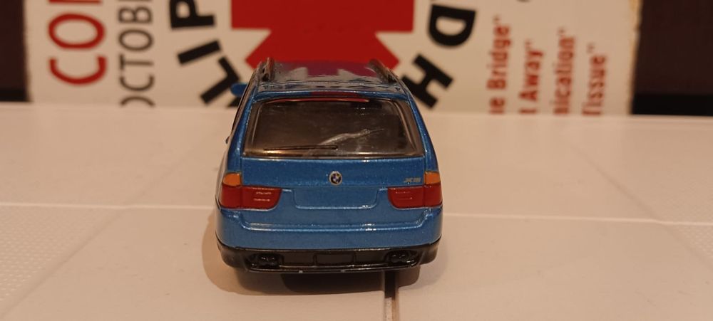 Maisto bmw x5 skala 1:43