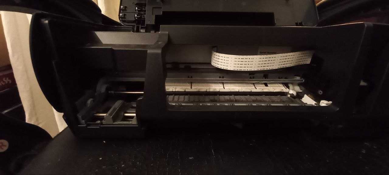 Принтер Canon ip1900 робочий, засохший, без картижа