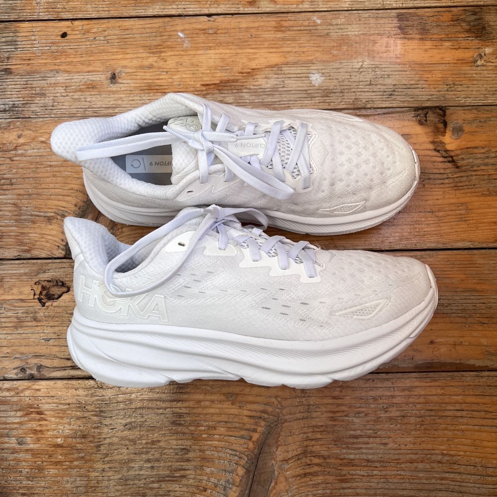Кросівки Hoka Clifton 9 1127896 розмір 41 оригінал