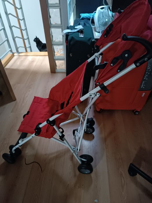 Carrinho bengala vermelho