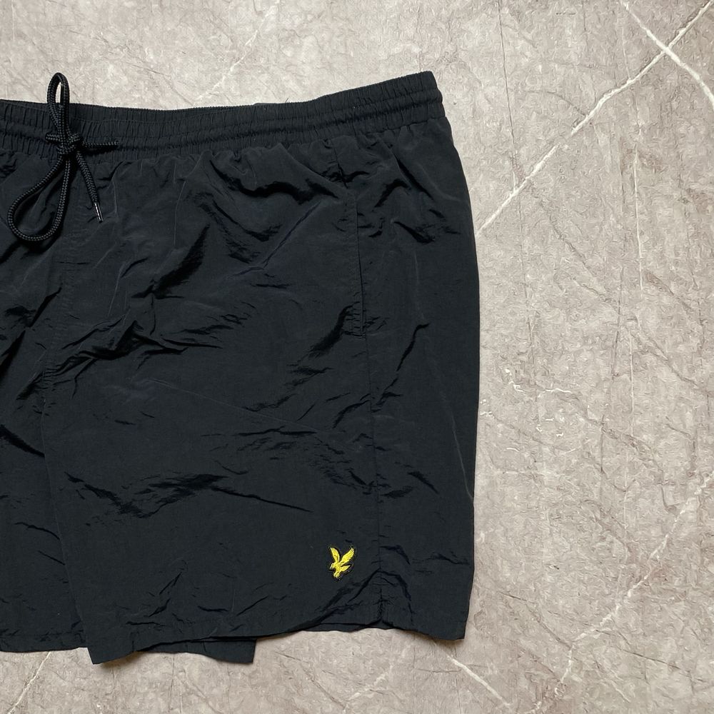 шорти чорні нейлонові lyle&scott