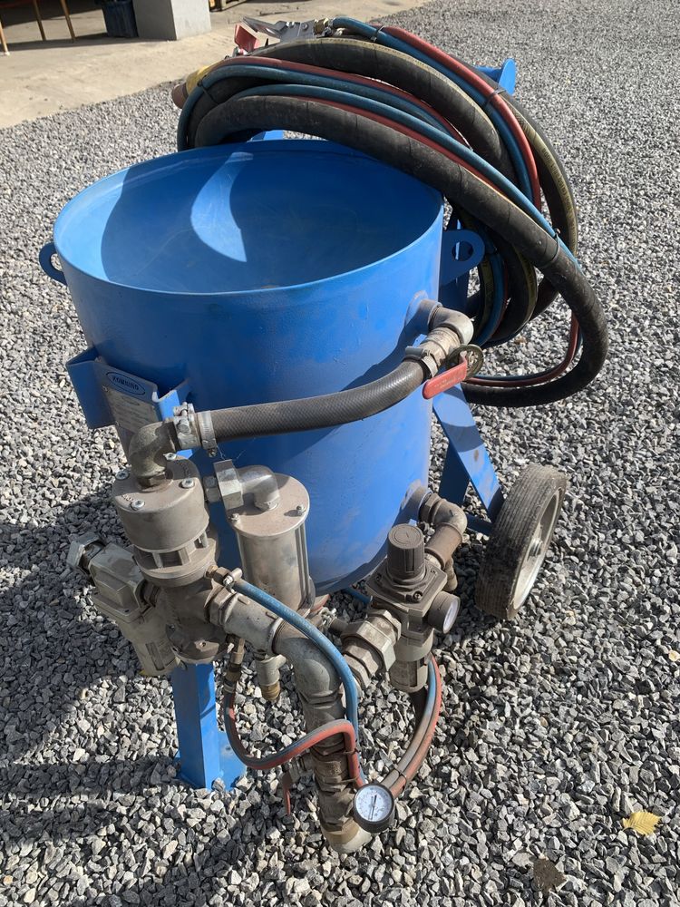 Piaskarka 100L + kompresor 3.1 m3
