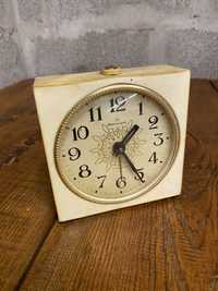 Годинник часы будильник Янтарь