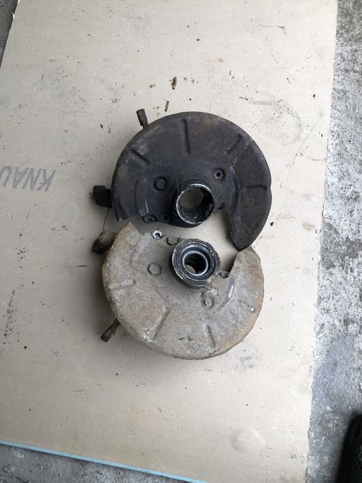 Поворотні кулаки 2121 нива