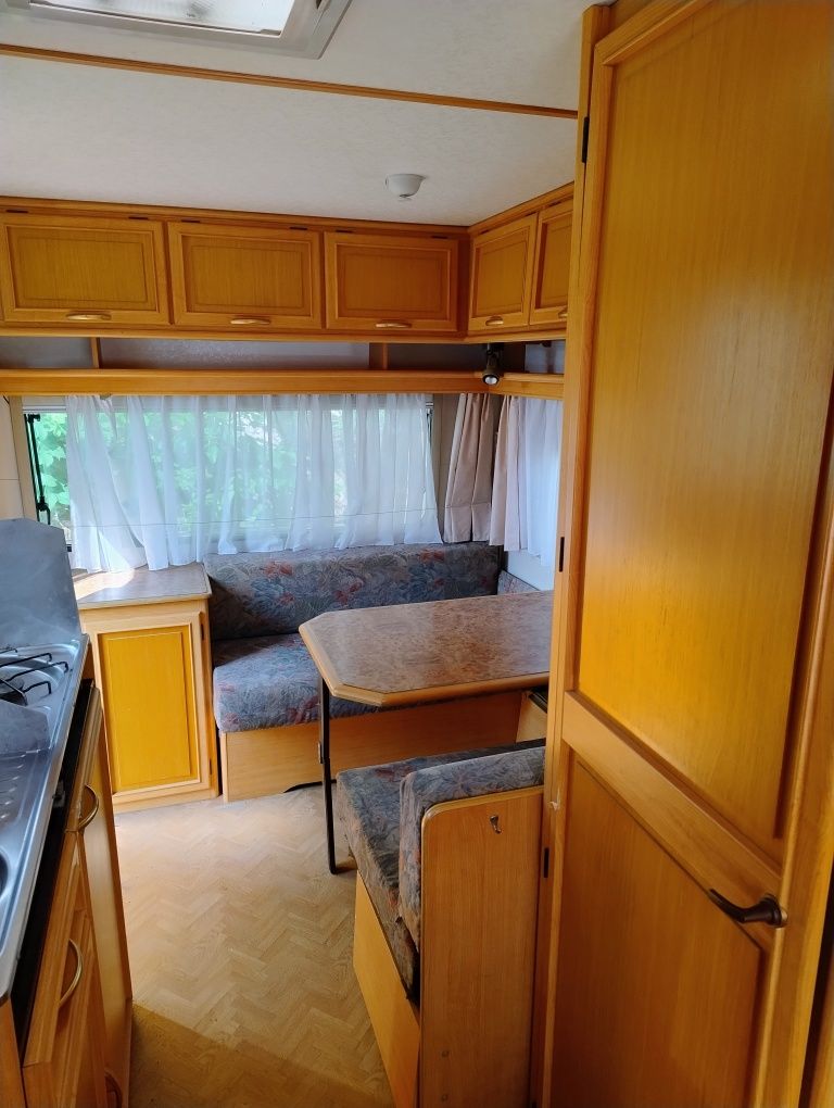 Przyczepa kempingowa Lmc dmc 1200 zarejestrowana w kraju