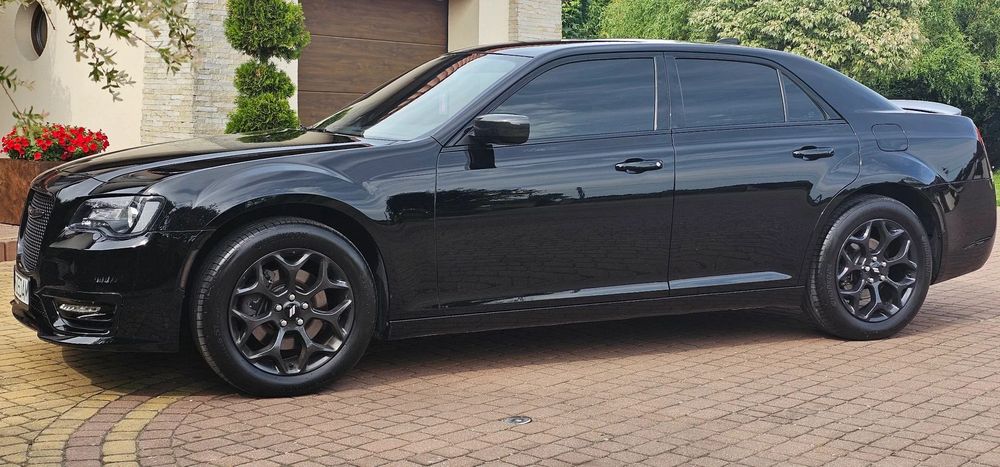 Chrysler 300s Pakiet SRT Wersja Europejska Napęd AWD 4X4