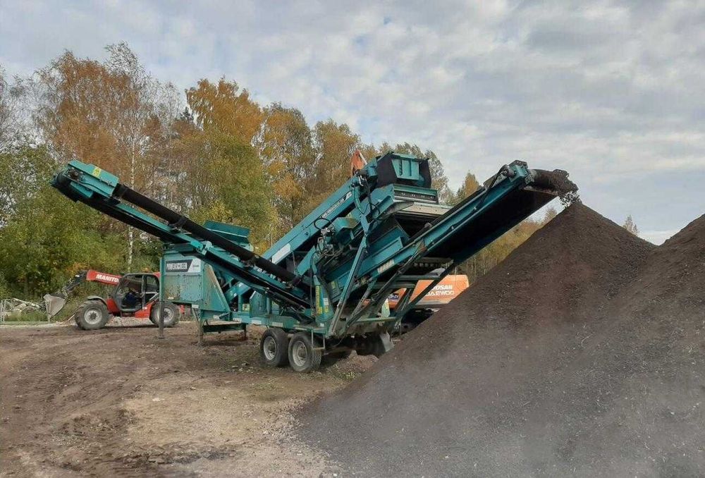 Przesiewacz na kołach Powerscreen Chieftain 600 z 2010 roku, 1850mtg!