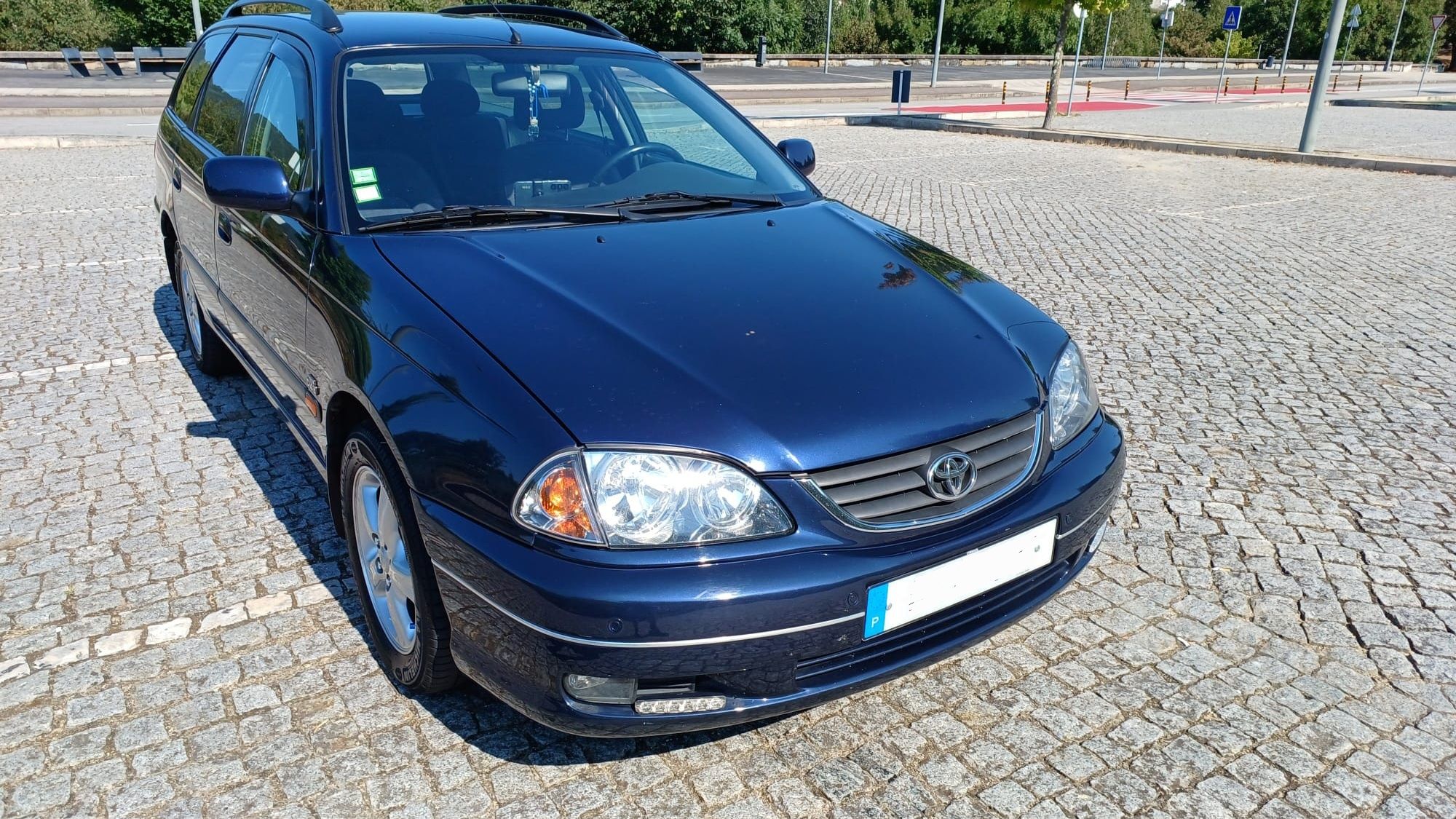 Toyota Avensis em óptimo estado.
