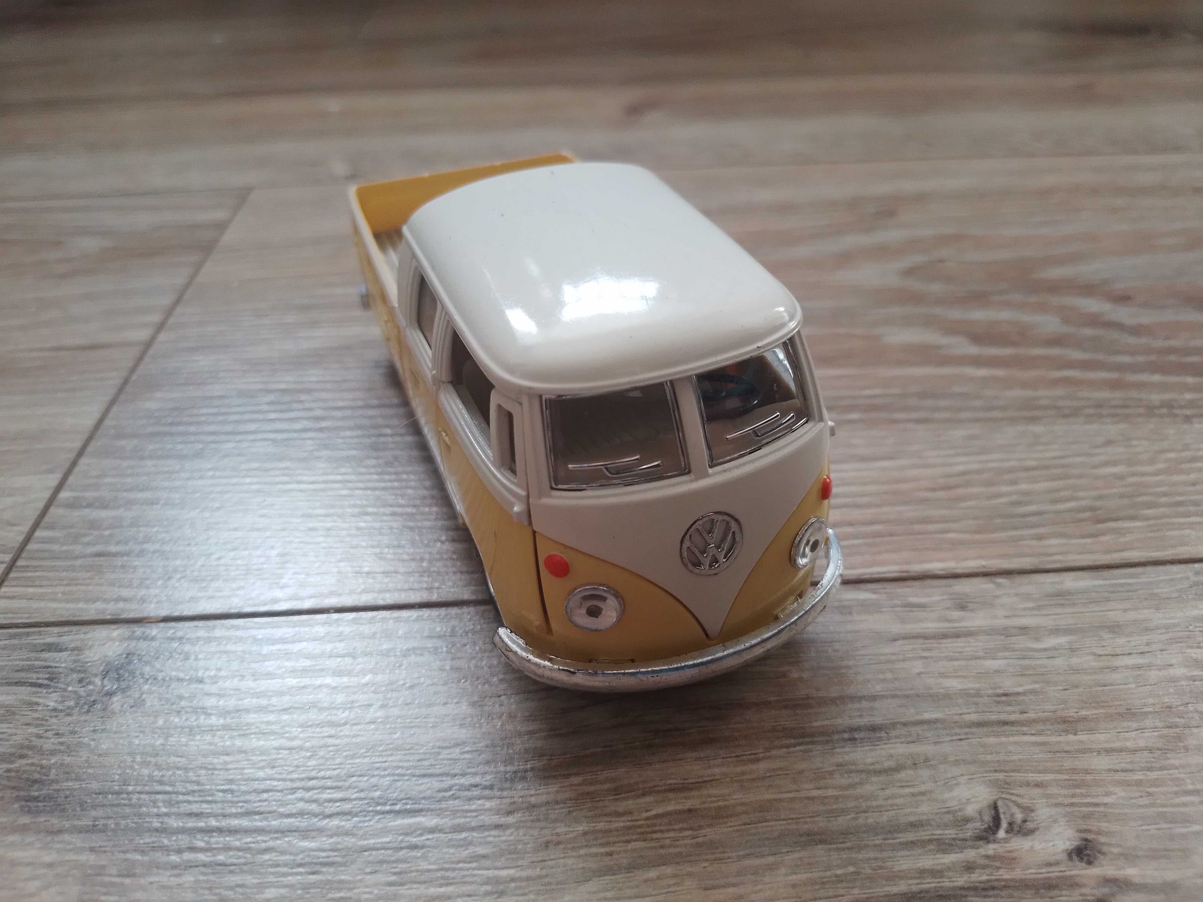 Volkswagen BUS; Kinsmart 1:34