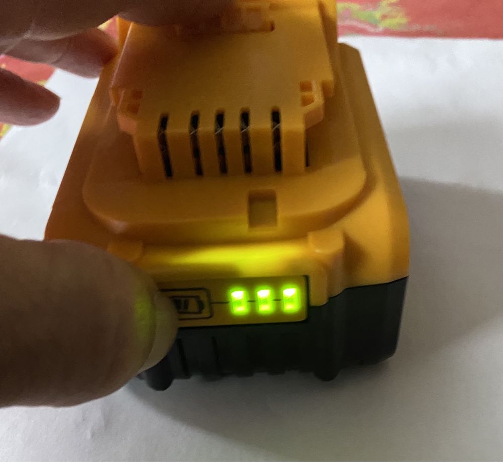 Аккумулятор для DeWalt 12Ah 20V DCB180 avtark. Новий