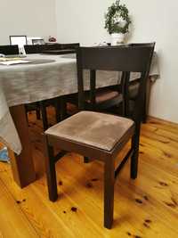 Krzesła drewniane siedzisko alcantara