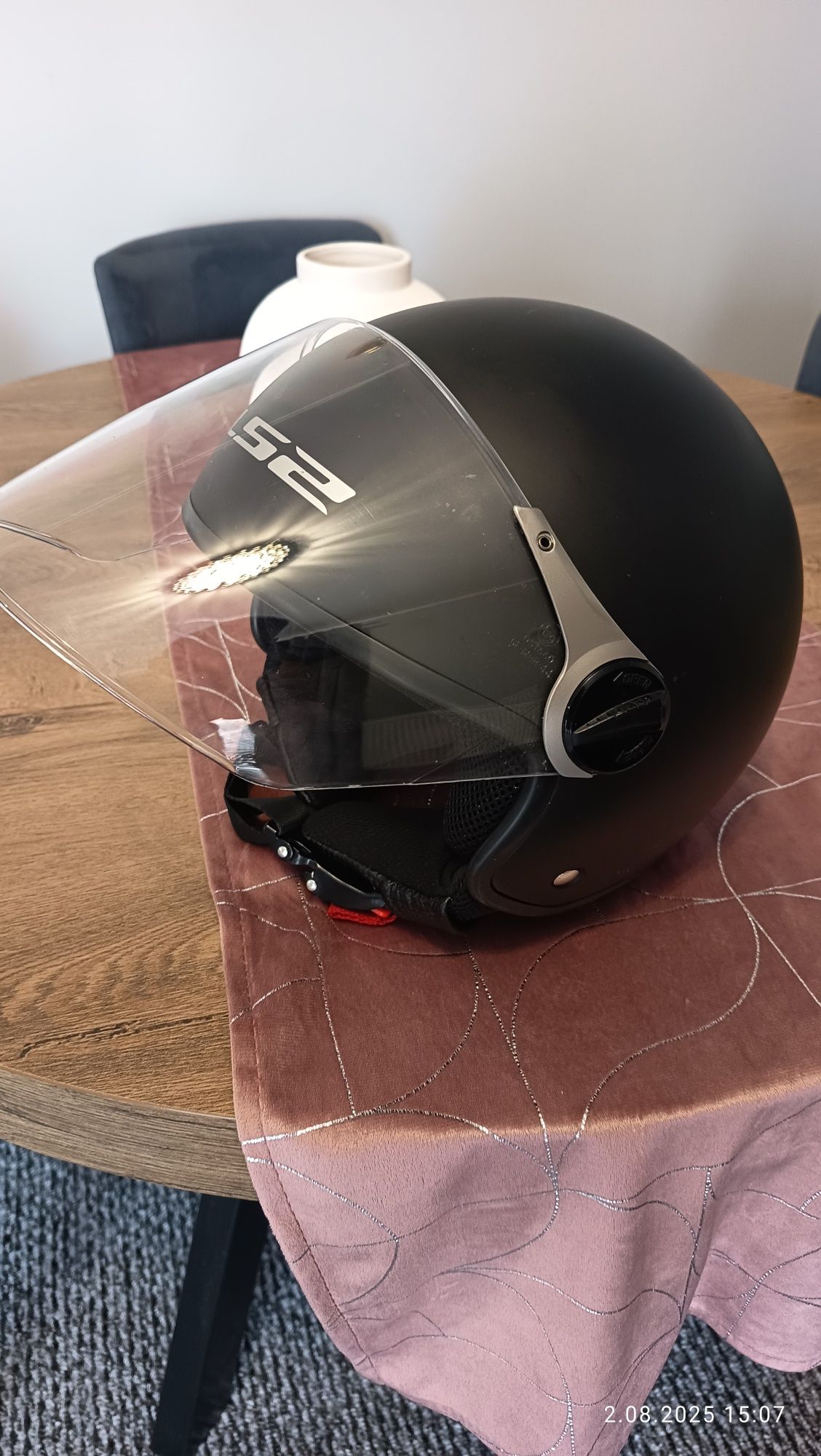 Kask motocyklowy LS2. Rozmiar M w bdb stanie!