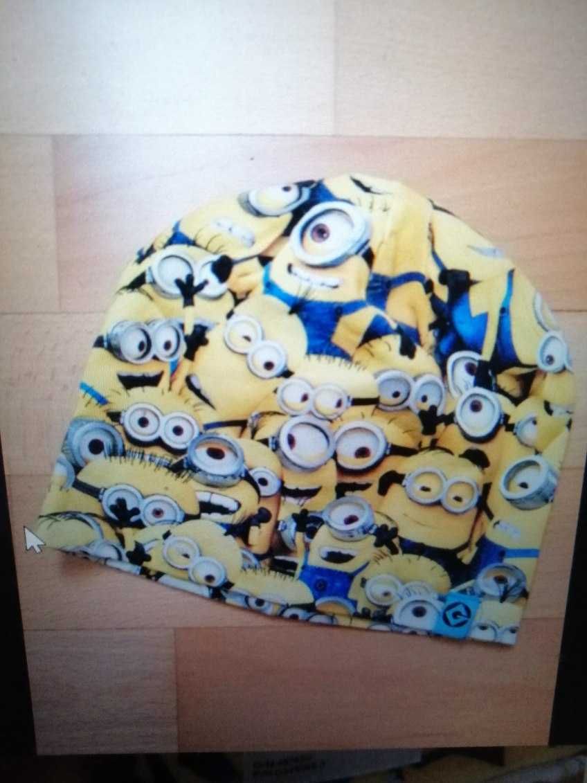 Czapka H&M 110/128 cieńsza z Minionkami