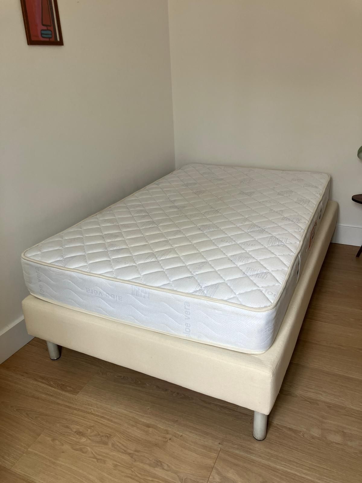 Cama e colchão 200x120