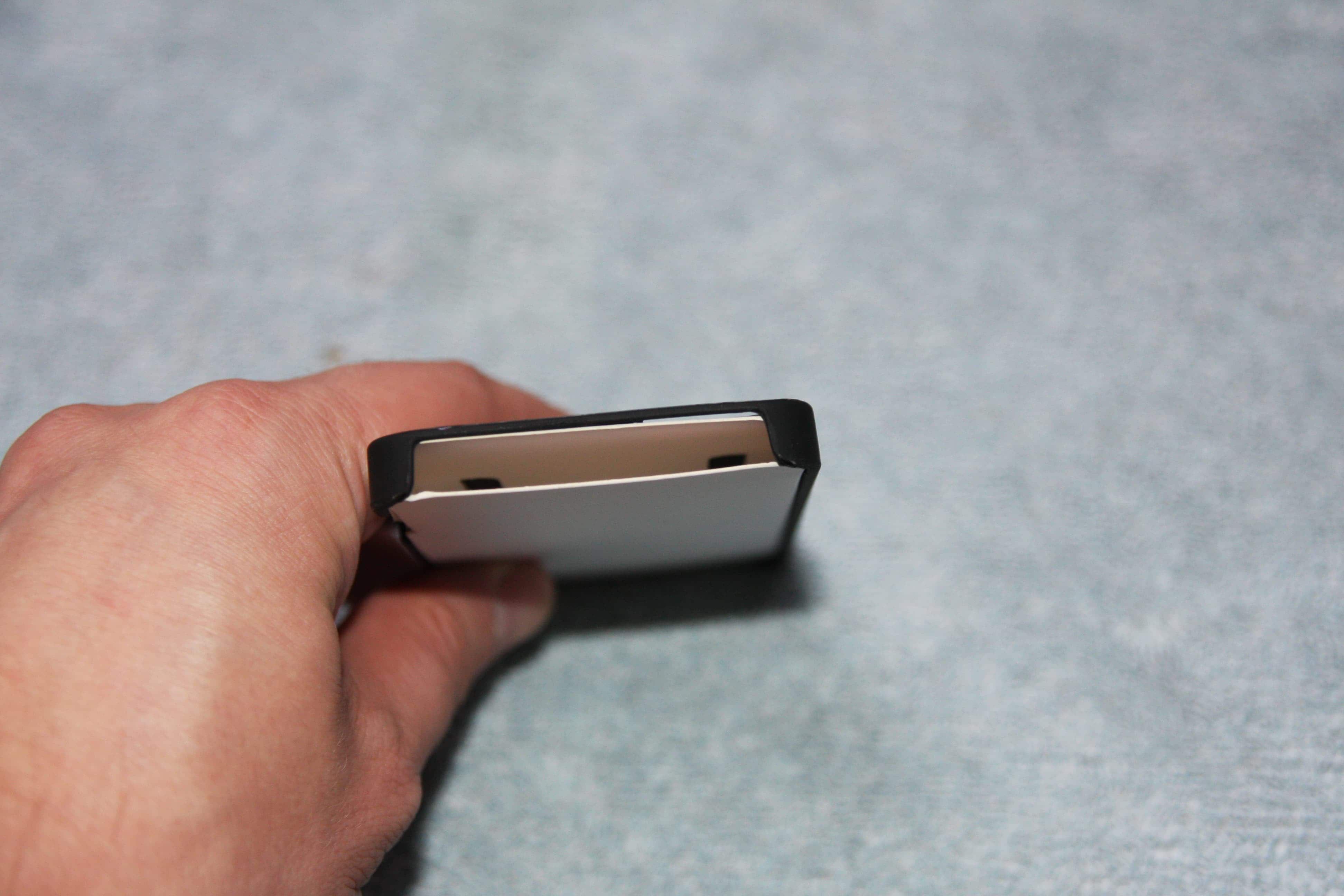 etui iPhone 5/5s pokrowiec Tucano Cinqe