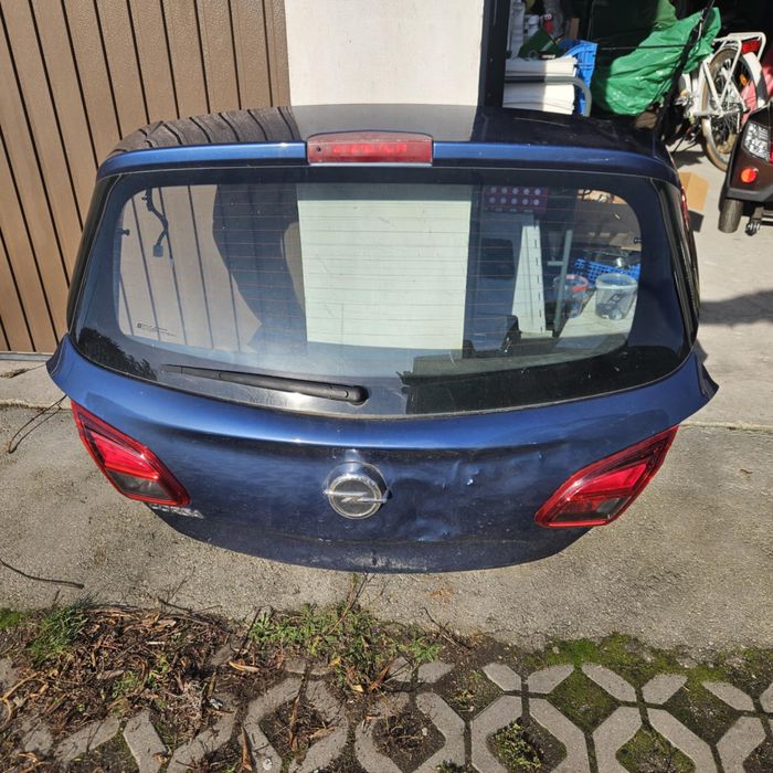 Klapa bagażnika Corsa E 5d