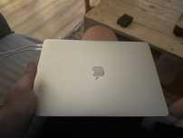 Macbook 2020 core 5