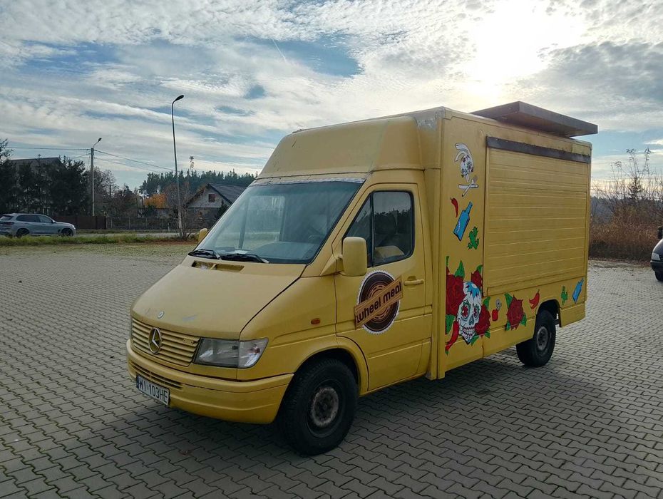 Mercedes Food Truck