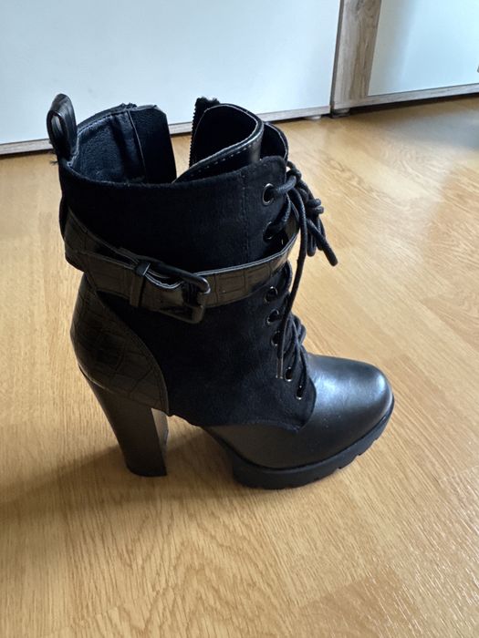 Botki damskie na slupku